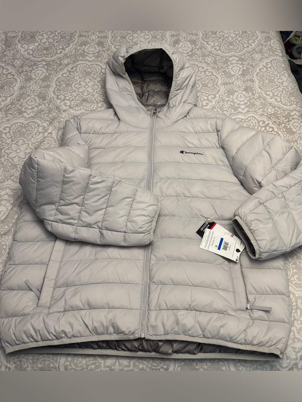 Champion Men’s XL Lightweight Quilted Hooded Puffer Jacket Ice CH4RN047